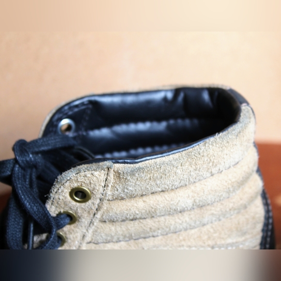 Vans Cali. Sk8-Hi 46 El Jefe tan/black. Great use condition. Men's 8 - Picture 12 of 16